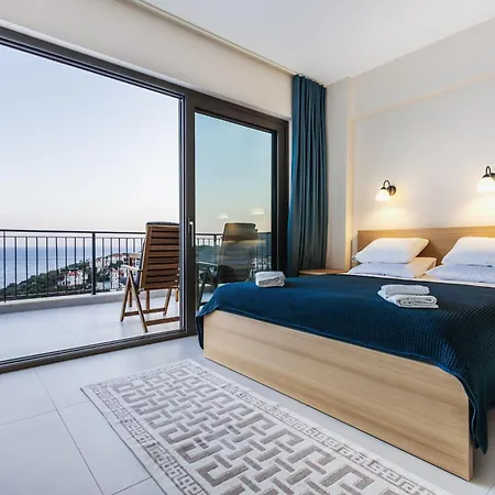 Вилла Pietroza *