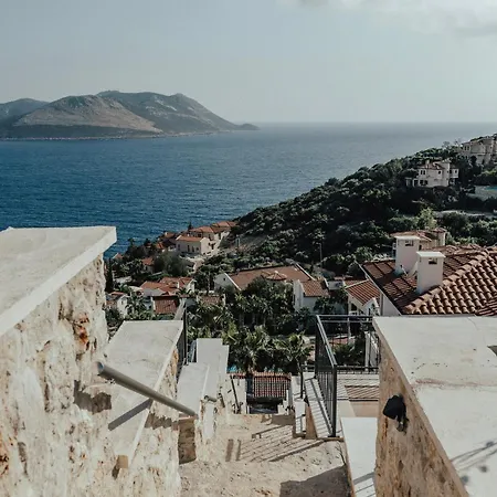 Pietroza * Kaş